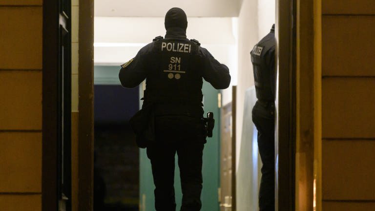 Im südpfälzischen Rülzheim (Kreis Germersheim) wurde ein Mann festgenommen, der in Sachsen einen Arzt umgebracht haben soll (Symbolbild).