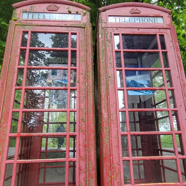 Kunst im Kommunikationsraum: Die Renaissance der Telefonzellen in Freiburg