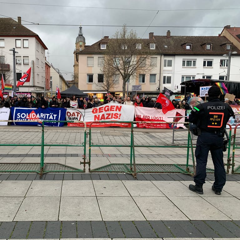 Am Samstag haben rund 2.000 Personen gegen den Wahlkampfauftakt der AfD in Heilbronn demonstriert (Foto: SWR)