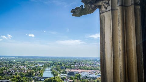 Der Turm des Ulmer Münsters ist wieder bis zu einer Höhe von 102 Metern begehbar.