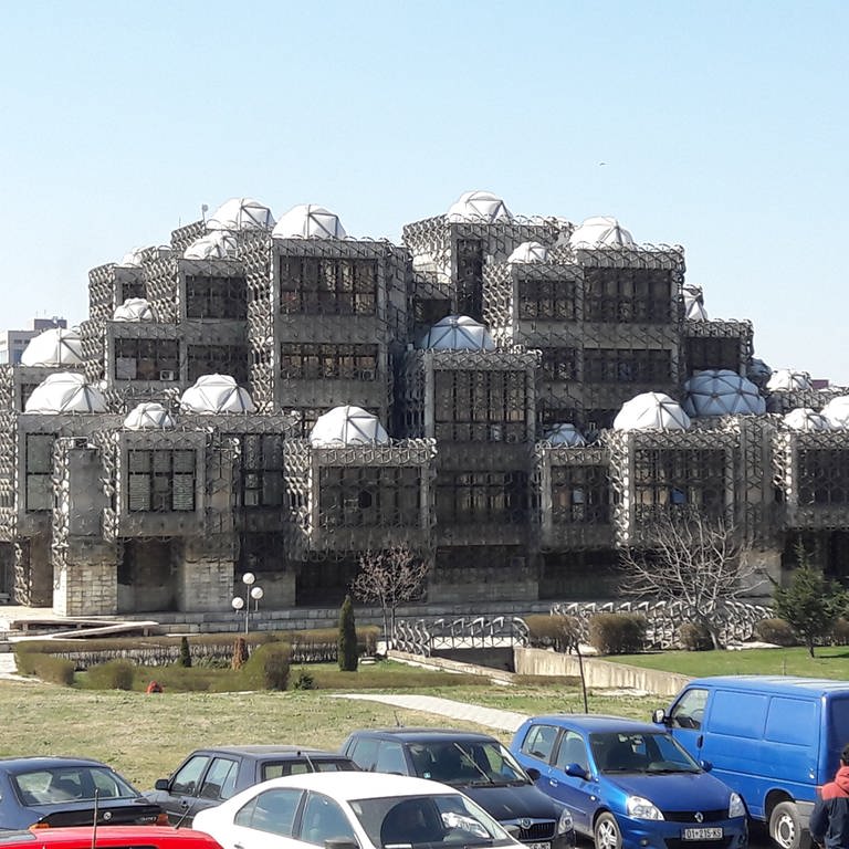 Die Nationalbibliothek des Kosovo in Priština.