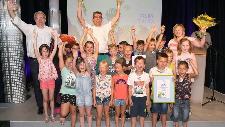 Filmtrixx Preisverleihung 2019 - Klasse 2b der Grundschule Queidersbach