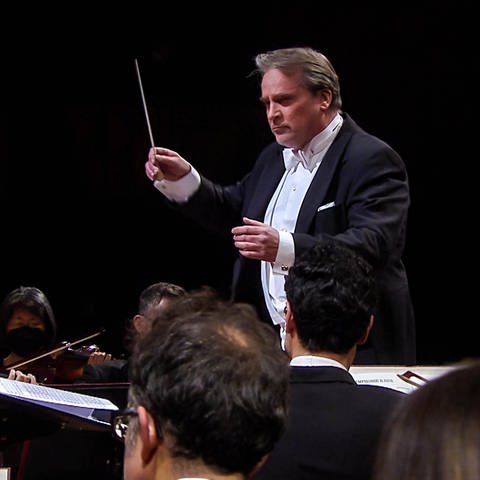 John Storgårds dirigiert (Foto: SWR)