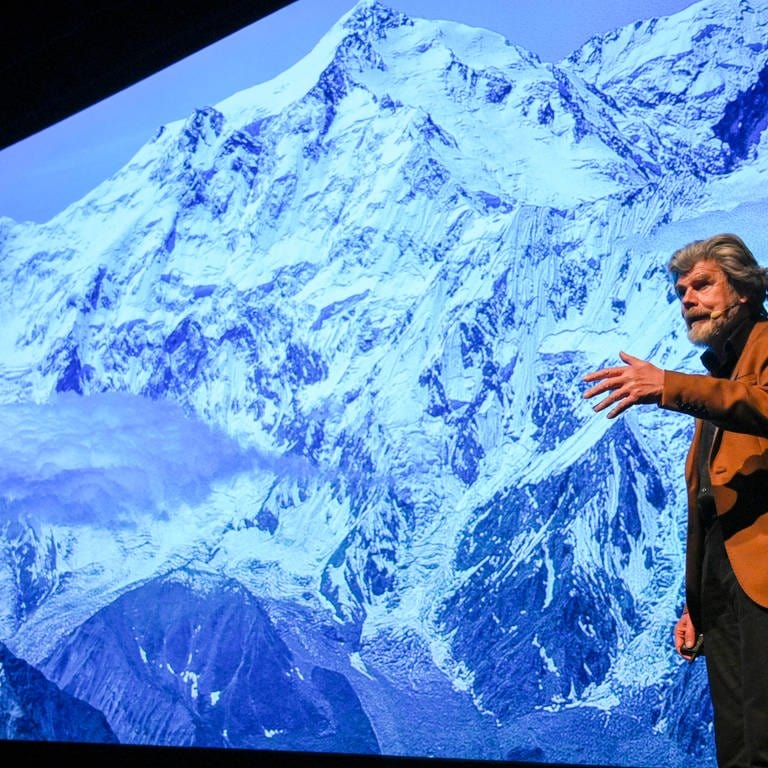 Der Bergsteiger Reinhold Messner tritt am Dienstag, 21.01.2020, in Herne auf. Im Kulturzentrum präsentierte Reinhold Messner seinen Vortrag Nanga Parbat - Mein Schicksalsberg . 