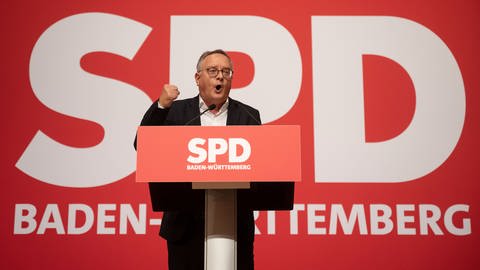 Andreas Stoch, Landes- und Fraktionsvorsitzender der SPD in Baden-Württemberg, nimmt am Landesparteitag der SPD Baden-Württemberg in Heilbronn teil. Bei ihrem Parteitag bestimmt die SPD in Baden-Württemberg ihren Spitzenkandidaten für die Europawahl im kommenden Jahr.