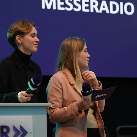 SWR Messeradio mit Julia Kretschmer und Judith Hüwelmeier (Foto: SWR)