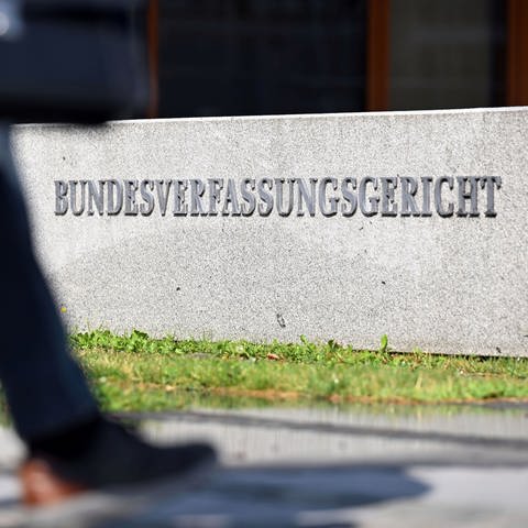 Das Bundesverfassungsgericht in Karlsruhe (Symbolbild) (Foto: picture-alliance / Reportdienste, dpa Bildfunk, picture alliance/dpa | Uli Deck)