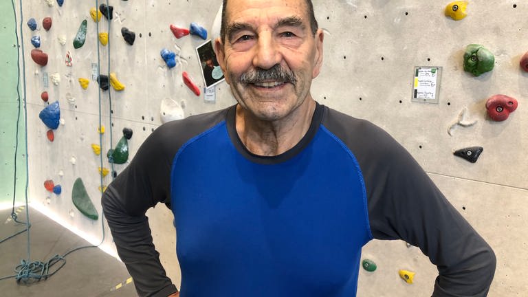 Fit mit Sport in Karlsruhe: Franz Wild klettert im hohen Alter
