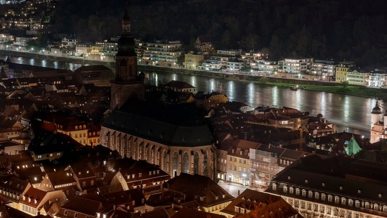 Die Heiliggeistkirche in der Heidelberger Altstadt bleibt auch zur Earth Hour 2024 dunkel. 