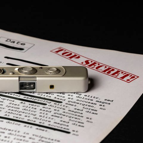 Symbolfoto: Minox C Kamera - mit den Kleinstbildkameras von Minox verbindet sich das klassische Modell einer Geheim- oder Spionagekamera. (Foto: IMAGO, IMAGO / Future Image)