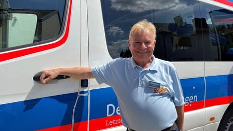 Olaf Deichelmann ist Fahrer des Wünschewagens und hat schon mehr als 50 Wünsche erfüllt.