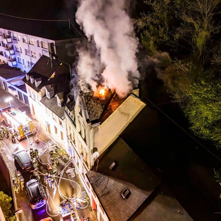 Wohnhaus in Idar-Oberstein brennt