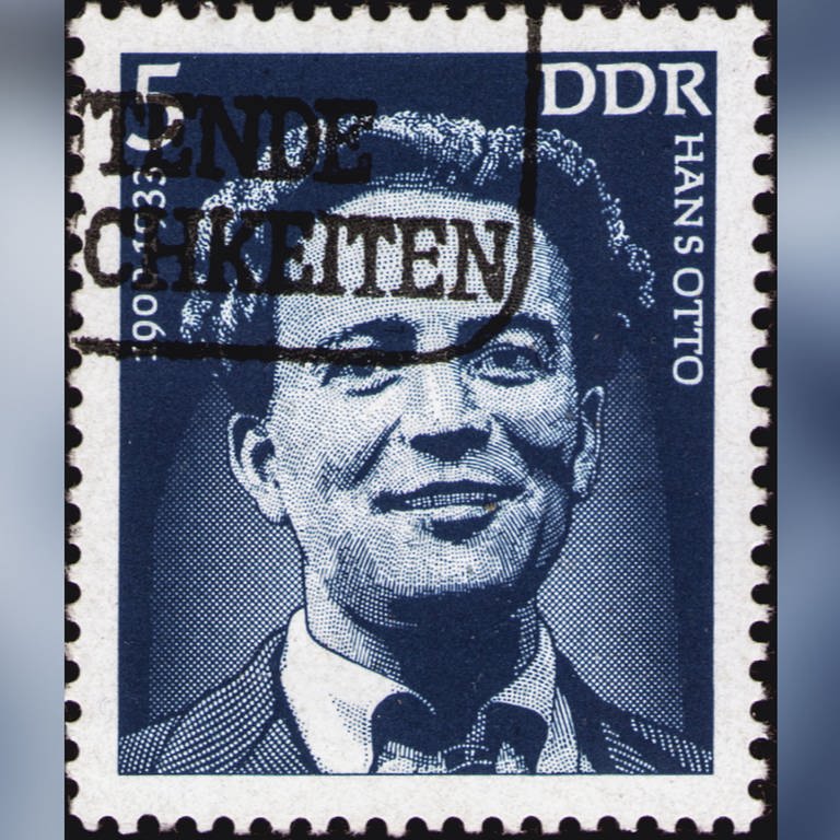 Briefmarke der Deutschen Demokratischen Republik mit einem Porträt von Hans Otto.