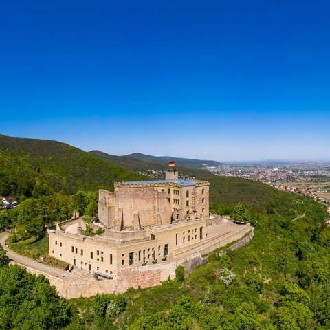 Luftbildaufnahme Hambacher Schloss