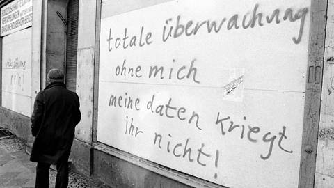 Volkszählung 1983: Plakat in Dortmunde mit dem Aufruf zum Boykott der ersten Volkszählung in der Bundesrepublik Deutschland