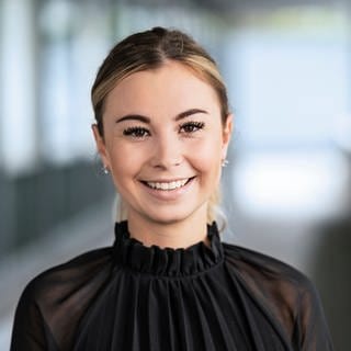 Karolin Wratil, Expertin Personalmarketing bei "Hochschule trifft SWR" über Praktikum, Hospitation und Karriere-Möglichkeiten beim SWR