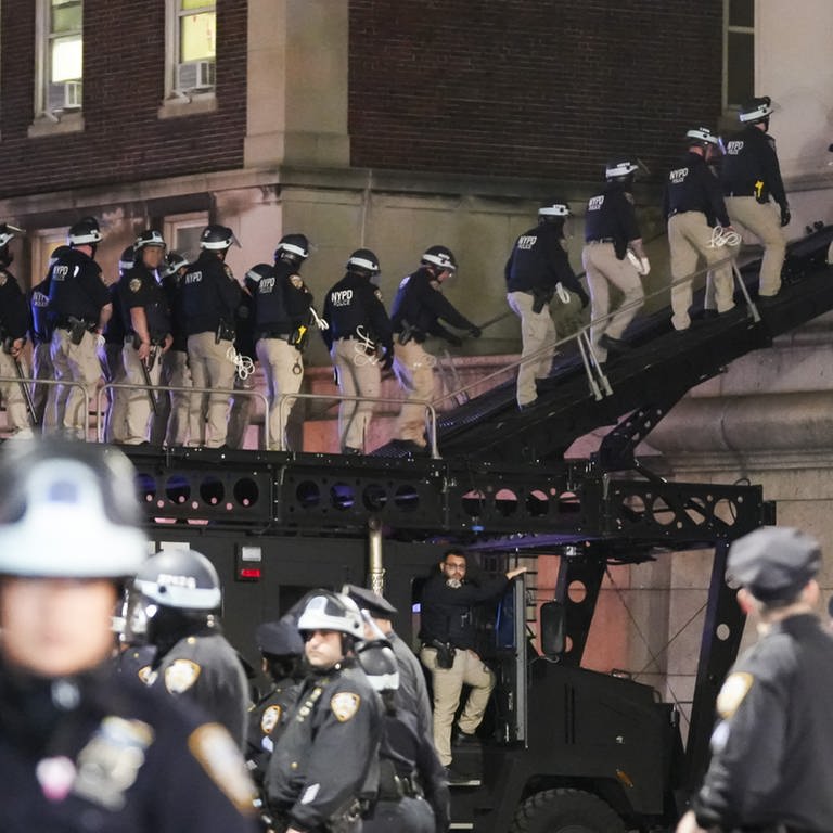 Polizisten an der Columbia-Universität. (Foto: EPA)
