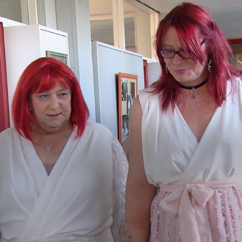 Zwei transgender Frauen (Foto: SWR)