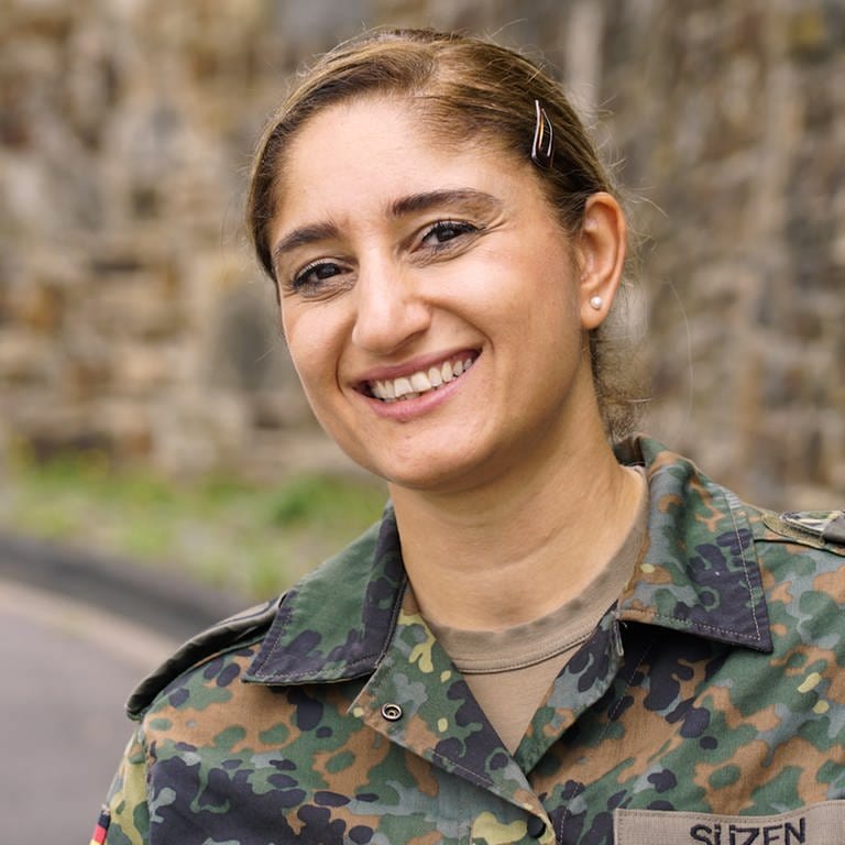 Hülya Süzen ist Muslima und Soldatin in der Bundeswehr (Foto: SWR)