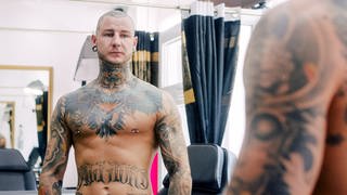 Tattoos Piercings Bodymodification Tanja Uber Ihre Selbstverschonerung Swr Heimat