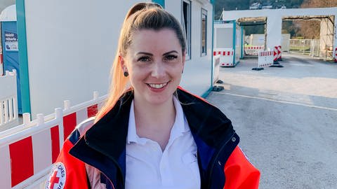Verena ist Rettungssanitäterin und arbeitet an der Corona-Teststelle in Tübingen (Foto: SWR)
