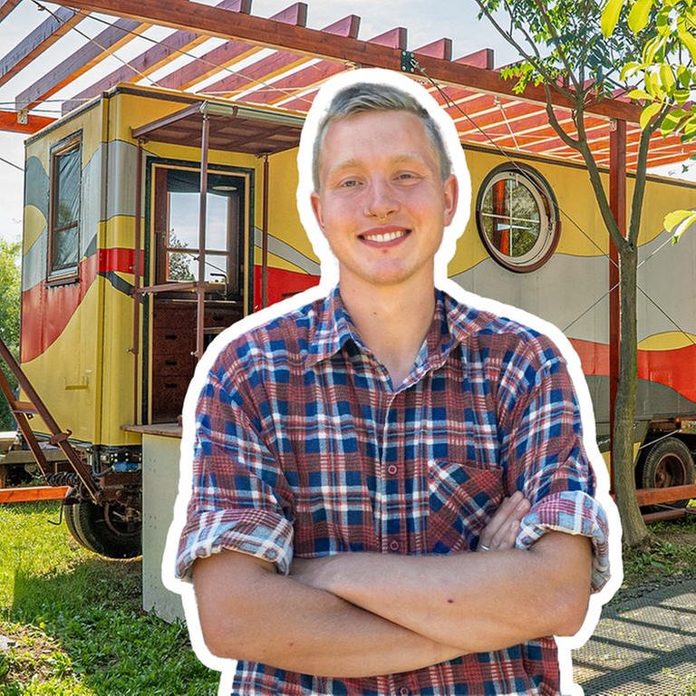 Mit Anfang 20 hat sich Julius den Traum vom eigenen Haus erfüllt und einen alten LKW-Anhänge zum Tiny House umgebaut.