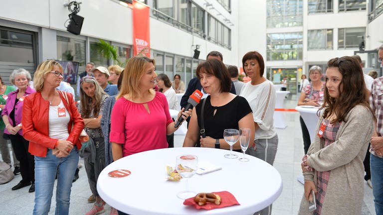 Meet & Greet bei der Tatort Premiere (Foto: SWR)
