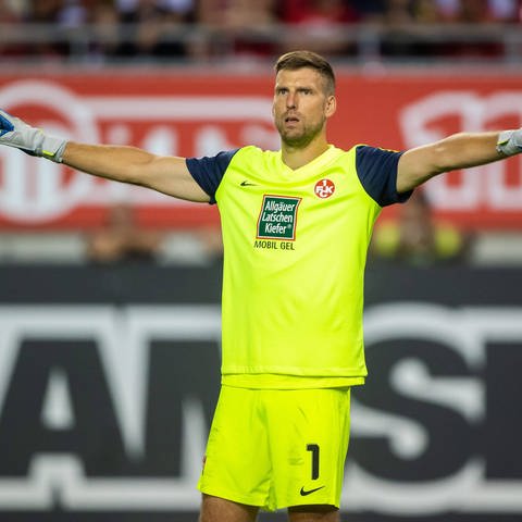 Die neue Nummer 1 bei Aufsteiger 1. FC Kaiserslautern: Andreas Luthe (Foto: IMAGO, Imago/ Eibner)