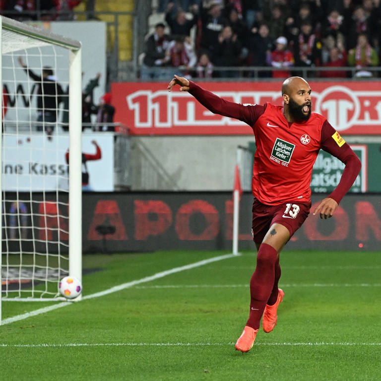 Terrence Boyd feiert seinen ersten Saisontreffer beim 3:3 gegen den Hamburger SV (Foto: IMAGO, Imago/ Jan Huebner)