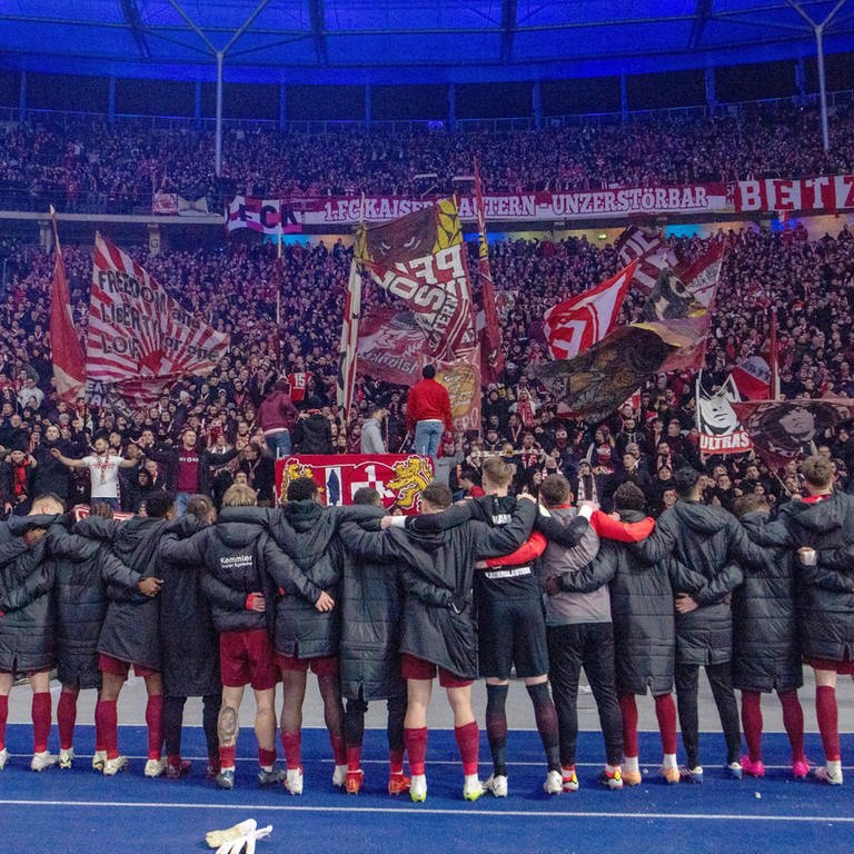 Der FCK träumt vom DFB-Pokalfinale in Berlin. Dafür müssen die Roten Teufel am Dienstag jedoch erst den 1. FC Saarbrücken schlagen.