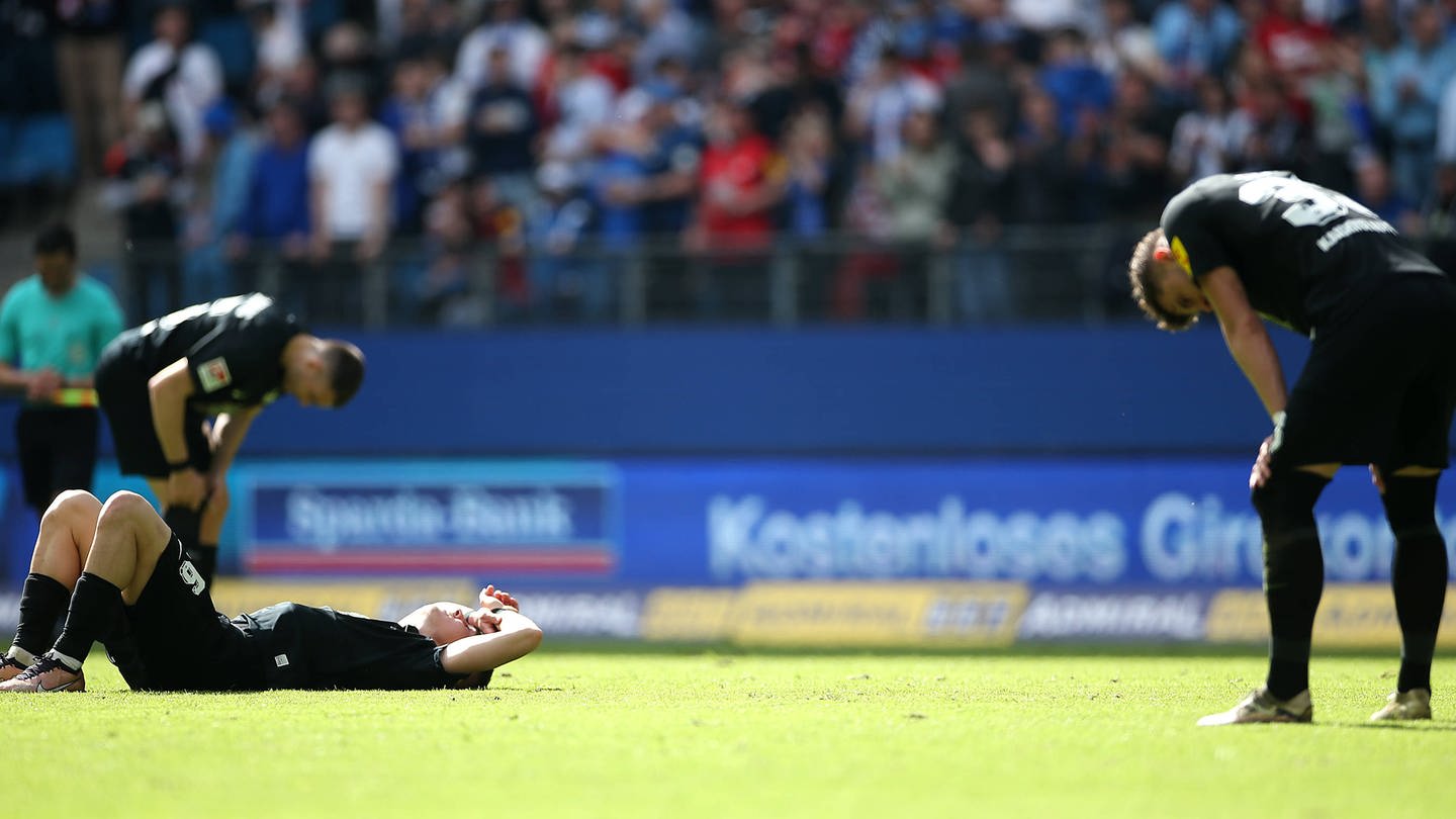 Der FCK hadert mit der Niederlage beim HSV (Foto: IMAGO, MIS)