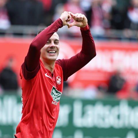 Filip Kaloc hat den FCK im Abstiegsknaller gegen Wehen Wiesbaden mit 1:0 in Führung geschossen.