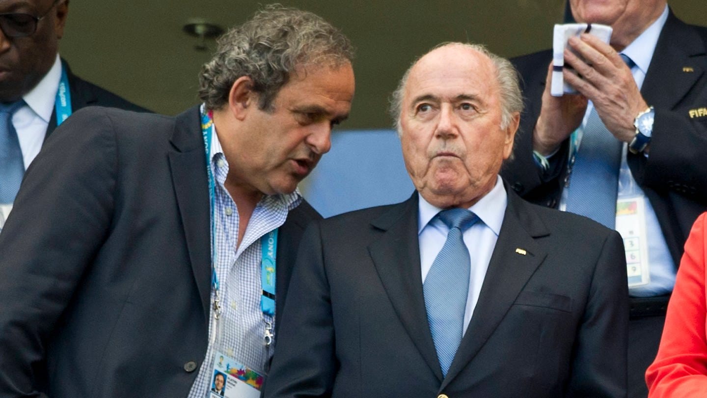 Michel Platini (links) und Joseph Blatter während der Fußball-WM 2014