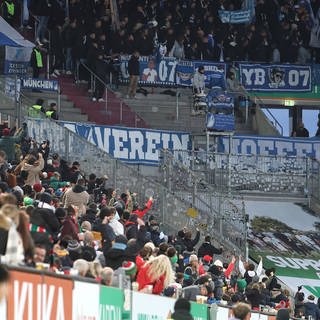 Böllerwurf bei FC Augsburg gegen TSG Hoffenheim  (Foto: IMAGO, Imago Images / Krieger)