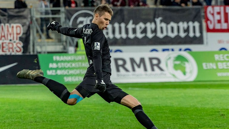 Tim Hansen träumt mit Schott Mainz von der Pokal-Überraschung gegen Borussia Dortmund.
