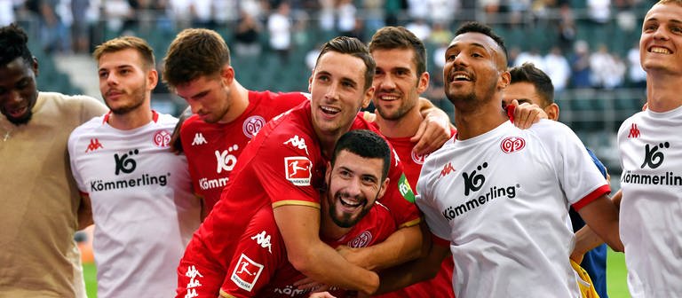 Mainz 05 jubelt nach Auswärtssieg in Mönchengladbach (Foto: IMAGO, Imago)