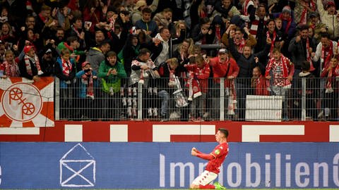 Mainz-Profi Anthony Caci bejubelt sein Tor zum 1:1 gegen Hertha BSC. (Foto: IMAGO, IMAGO / Matthias Koch)