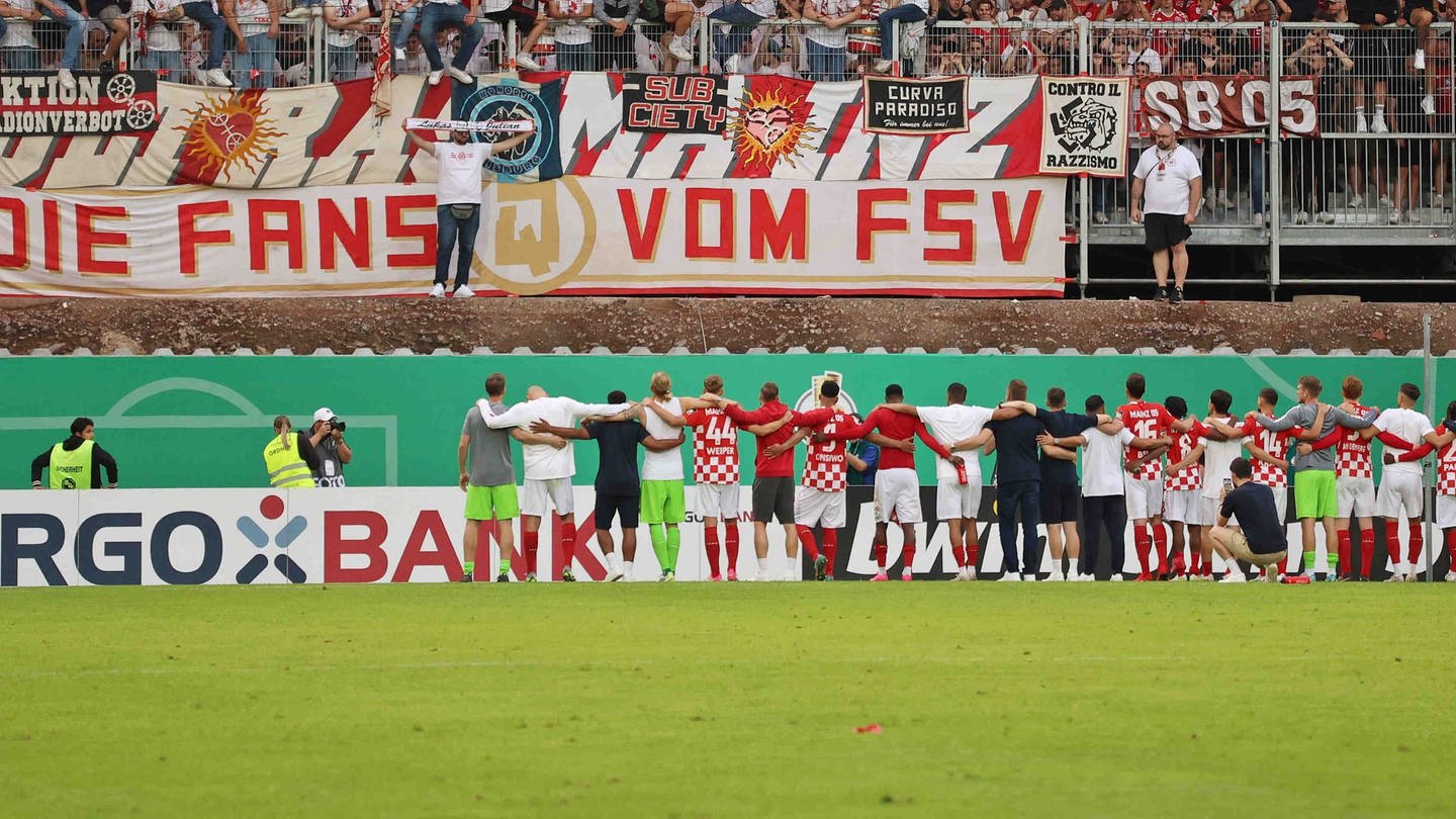 Mainz 05 zittert sich in die nächste Pokalrunde (Foto: picture-alliance / Reportdienste, Picture Alliance)