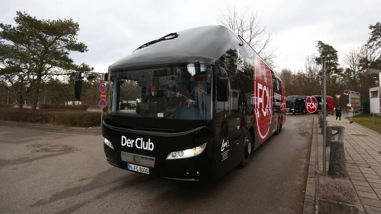 Der Mannschaftsbus des 1. FC Nürnberg. (Foto: IMAGO, IMAGO / Zink)