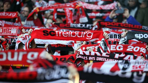 Fans des SC Freiburg (Foto: IMAGO, 1024266188)