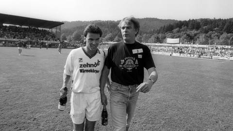 SC Freiburg-Spieler Maximilian Heidenreich und Trainer Volker Finke (Foto: IMAGO, IMAGO / Pressefoto Baumann)