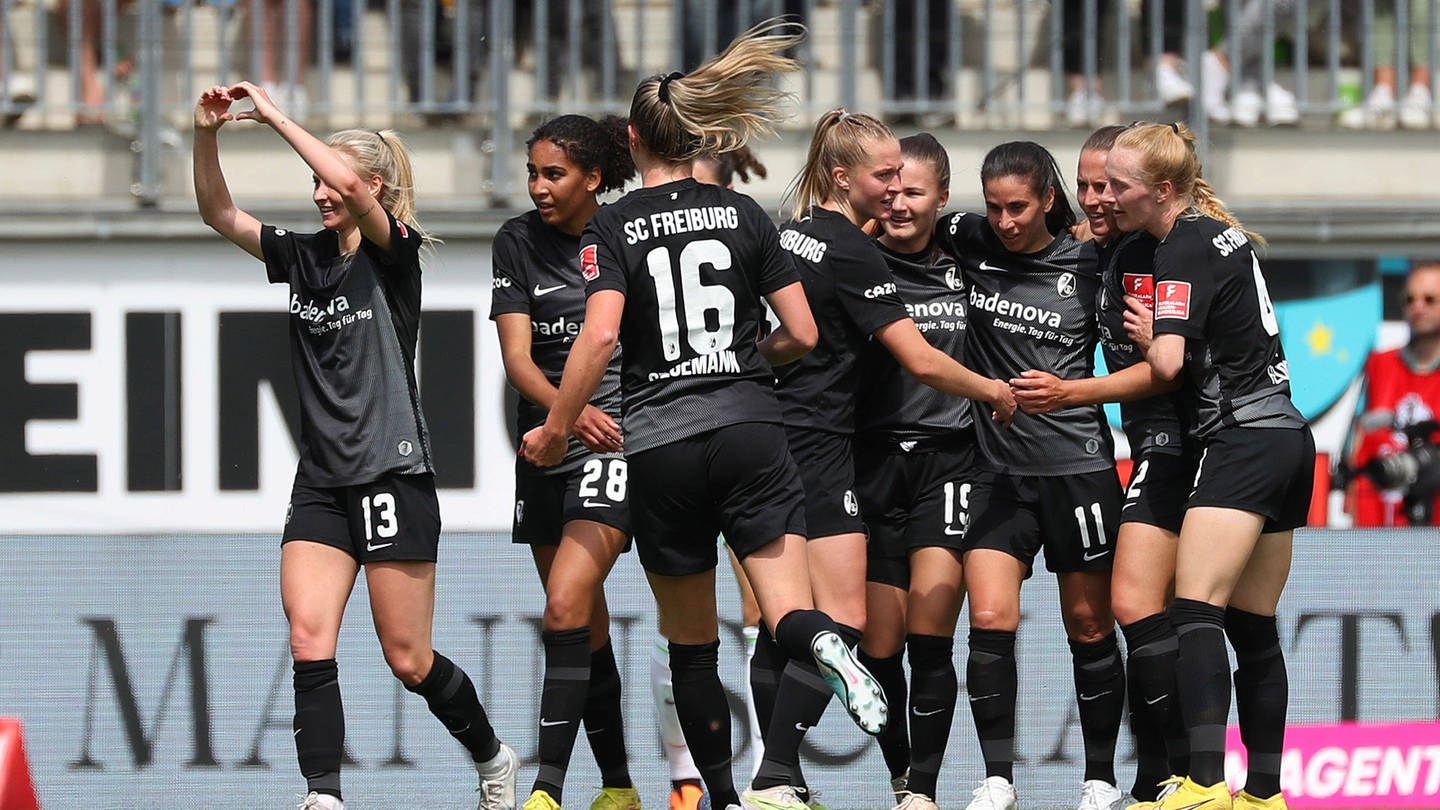 Die Frauen des SC Freiburg konnten vergangene Saison vor allem im DFB-Pokal reüssieren. (Foto: IMAGO, IMAGO/Darius Simka)