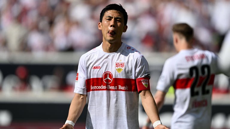 VfB-Stuttgart-Antreiber Wataru Endo ärgert sich gegen die TSG Hoffenheim. (Foto: IMAGO, IMAGO / Langer)