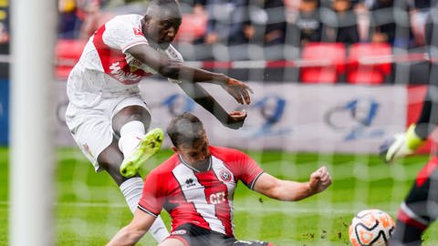 Serhou Guirassy vom VfB Stuttgart im Spiel gegen Sheffield United.  (Foto: IMAGO, IMAGO / Every Second Media)