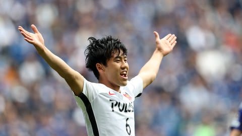 Über 100 Spiele absolvierte Wataru Endo für die Urawa Red Diamonds - 17 davon in der AFC Champions League.  (Foto: IMAGO, imago/AFLOSPORT)