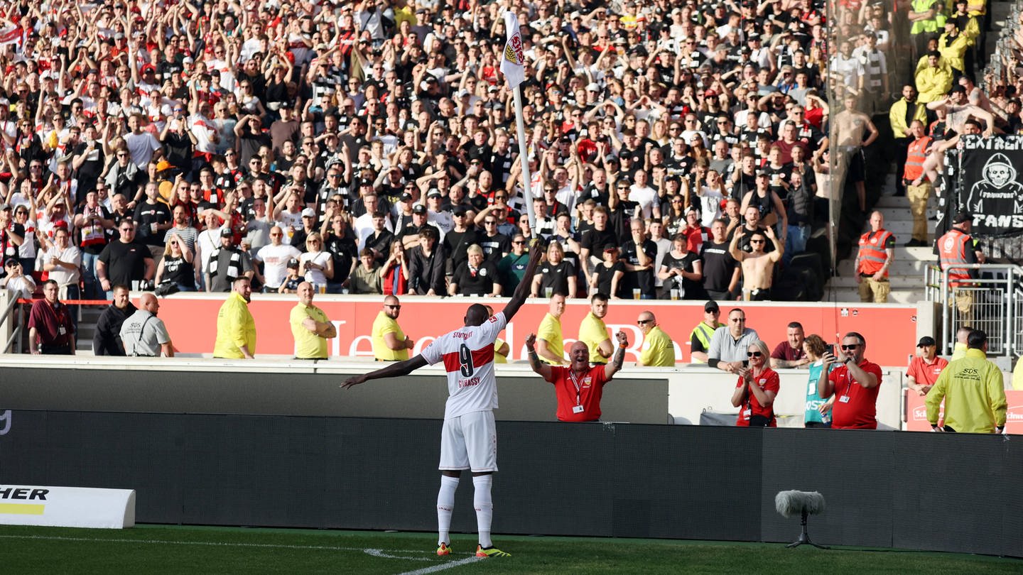 Serhou Guirassy vom VfB Stuttgart freut sich über sein Tor. (Foto: IMAGO, IMAGO / Sportfoto Rudel)