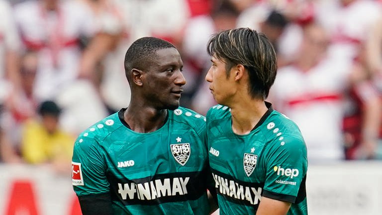  Serhou Guirassy (li.) und Hiroki Ito vom VfB Stuttgart (Foto: picture-alliance / Reportdienste, Picture Alliance)