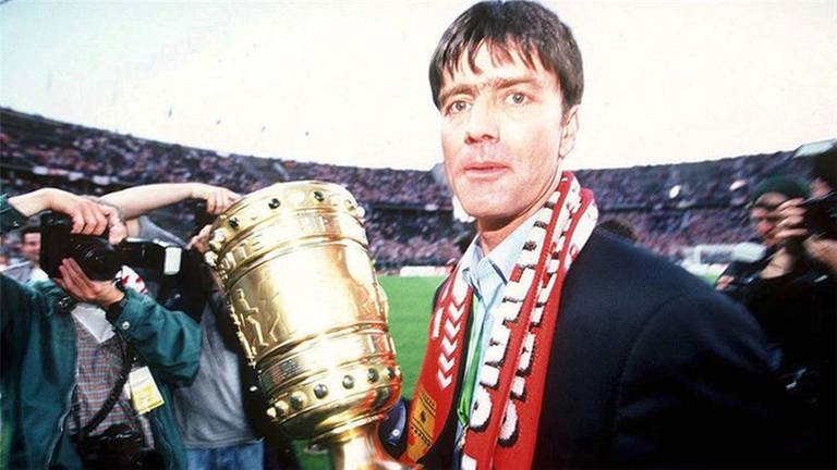 VfB Stuttgart gewinnt mit Jogi Löw den DFB-Pokal 1997 (Foto: picture-alliance / Reportdienste, Picture Alliance)