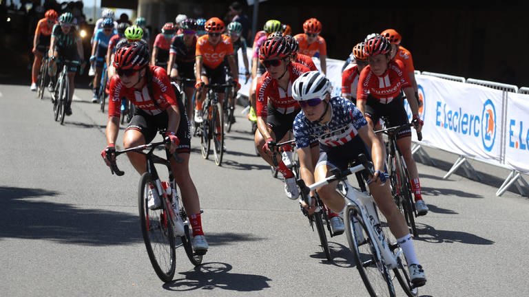 Ruth Winder (Trek-Segafredo) 2019 bei La Course by Le Tour de France, dem Ein-Tages-Rennen, das bis 2021 Teil der der UCI Women's World Tour war. (Foto: picture-alliance / Reportdienste, picture alliance/dpa/MAXPPP | Laurent Lairys)