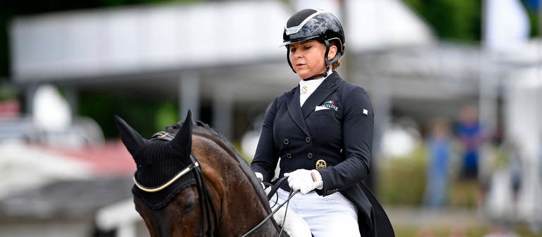 Dorothee Schneider hat ihr Pferd Showtime vom Start beim CHIO in Aachen zurückgenommen. Damit ist das Paar auch nicht bei den Weltmeisterschaften am Start.  (Foto: IMAGO, IMAGO / Treese)